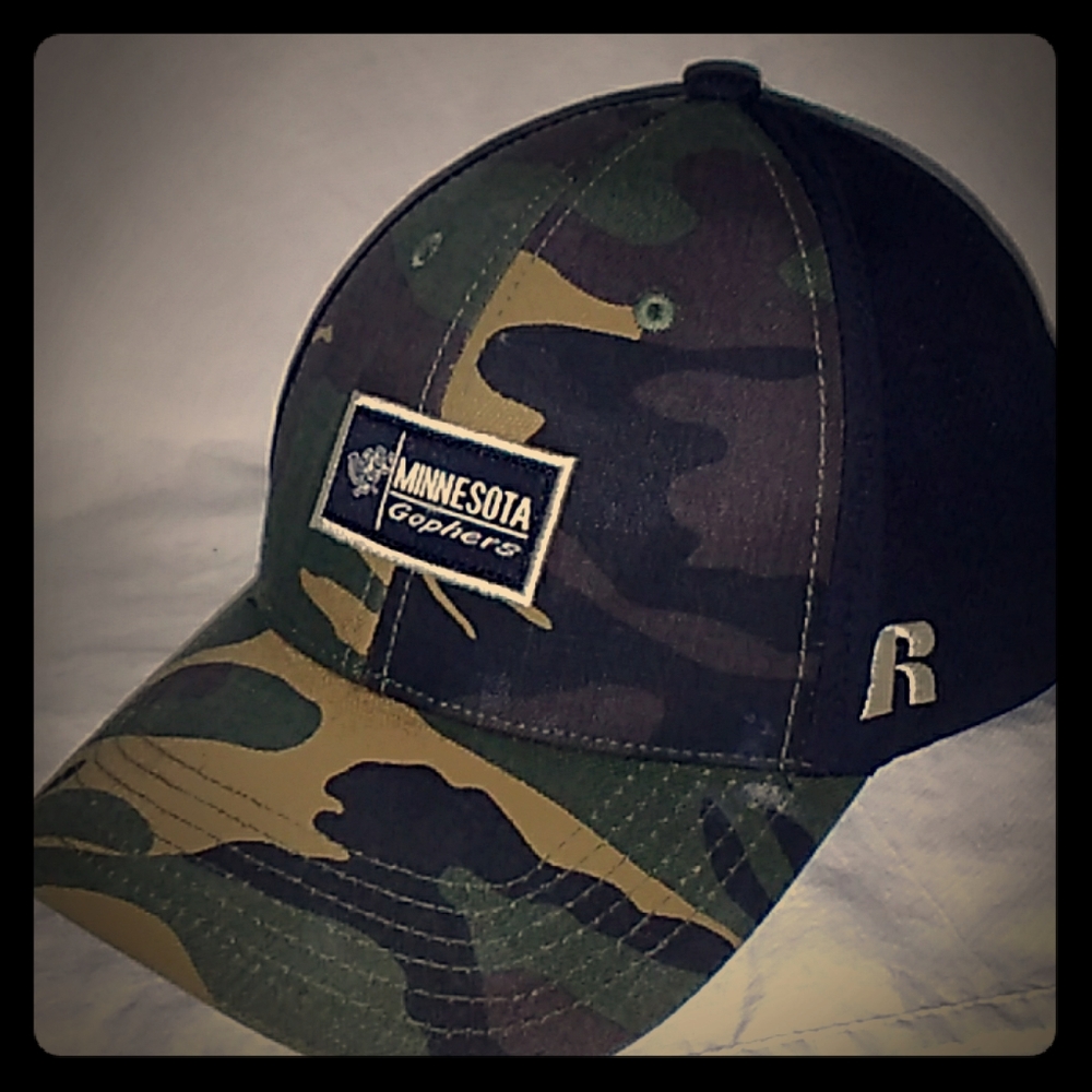 Mn Gophers camo snapback